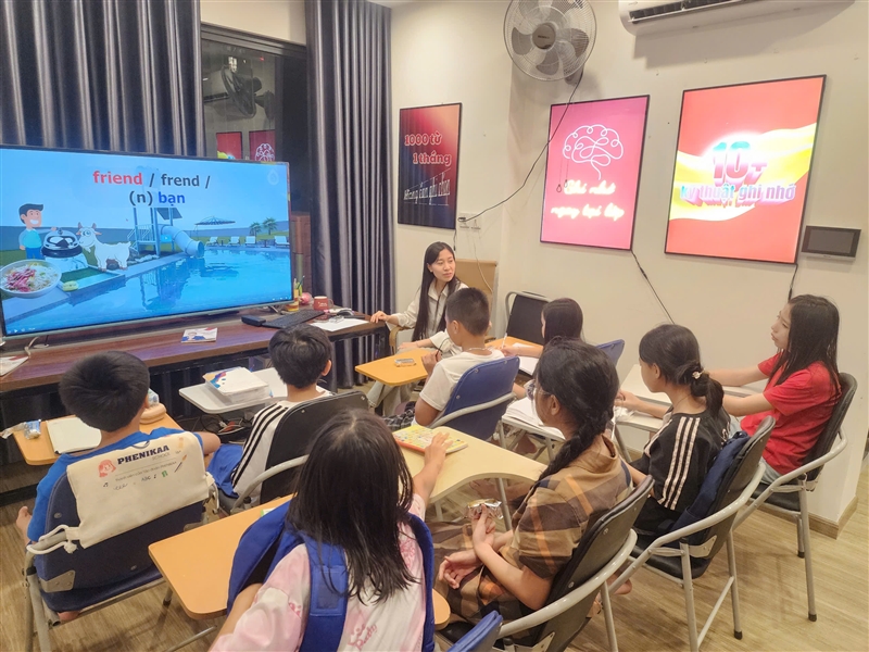 HÈ 2026: CON HỌC GIỎI NHƯNG THIẾU TỰ TIN – ĐỪNG ĐỂ CÁCH HỌC SAI LÀM LÃNG PHÍ TIỀM NĂNG CỦA TRẺ